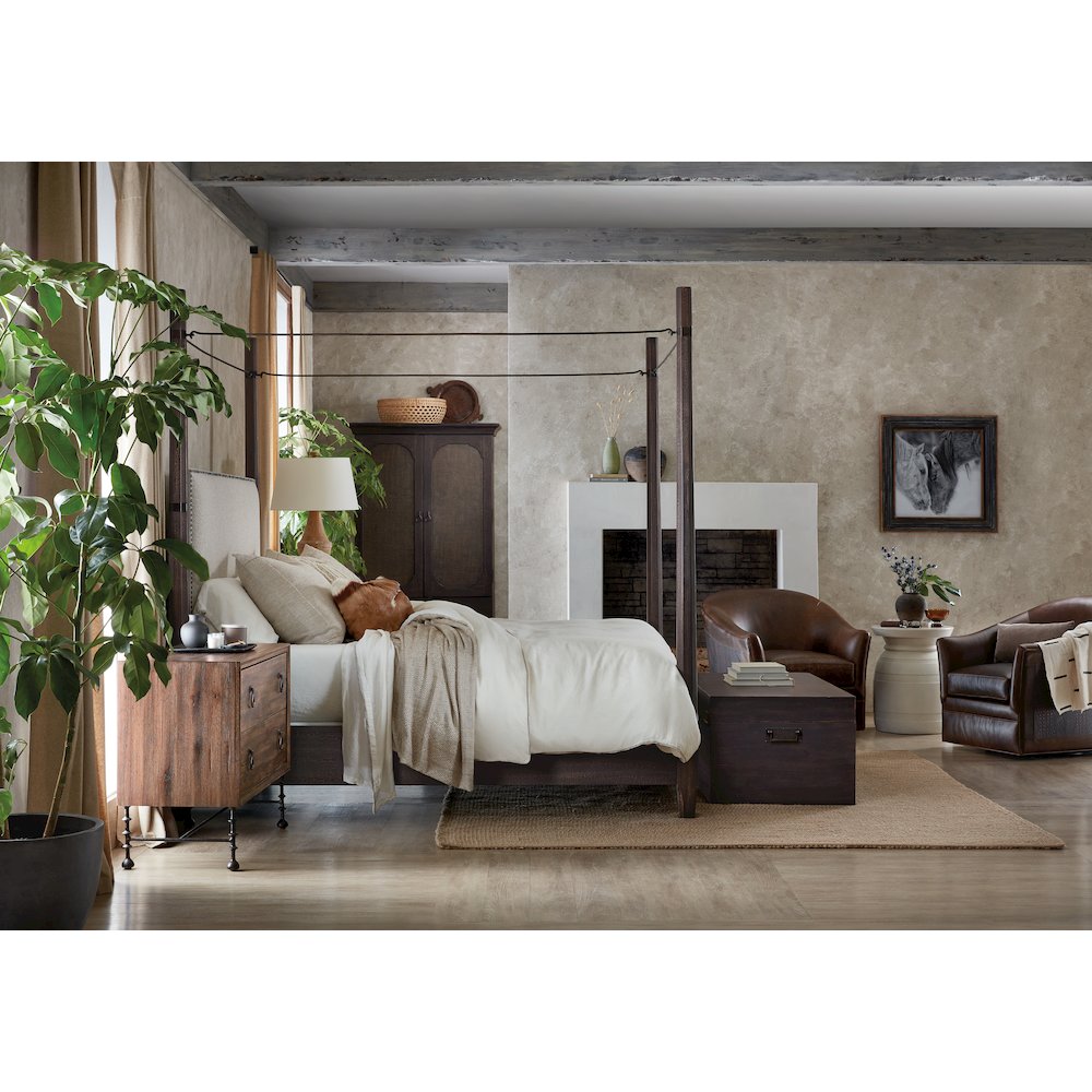 Hooker Furniture Big Sky Veneers and Solid Wood Bachelors Chest in Brown