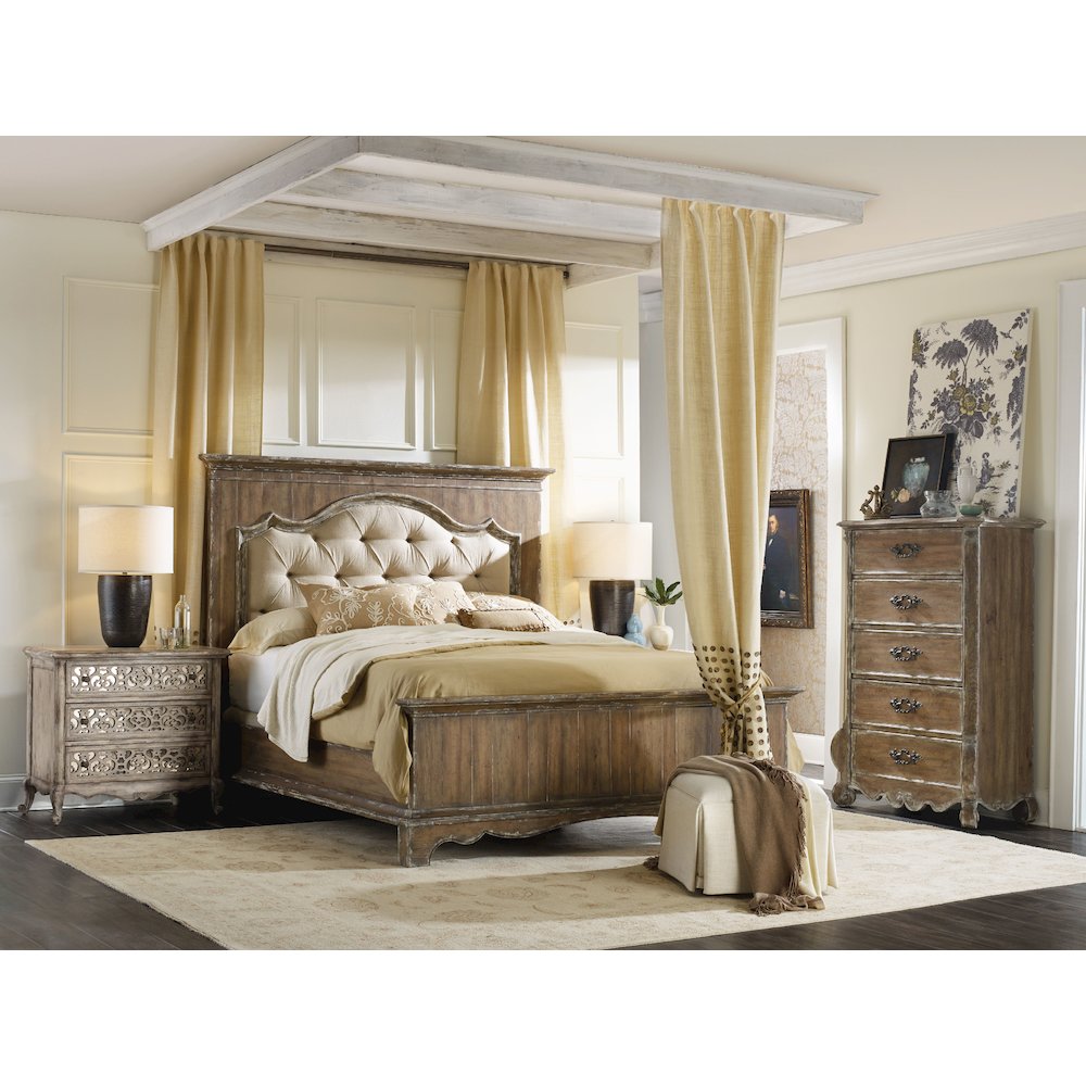 Hooker Furniture Chatelet 5 Drawer Chest in Caramel Froth