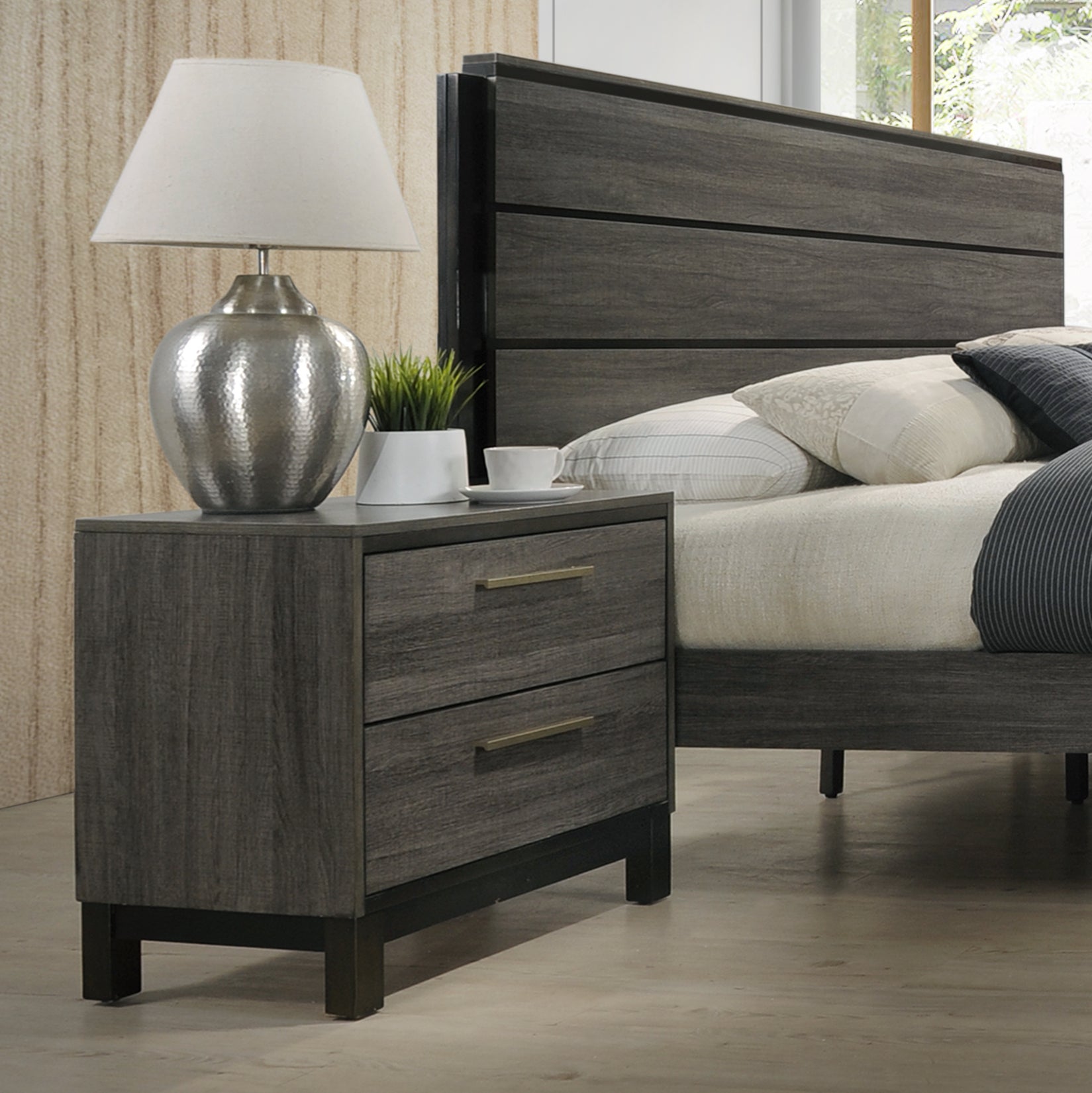 Ioana Antique Grey Wood 6-piece Queen Size Bedroom Set, Dresser, Mirror, 2 Night Stands , Chest