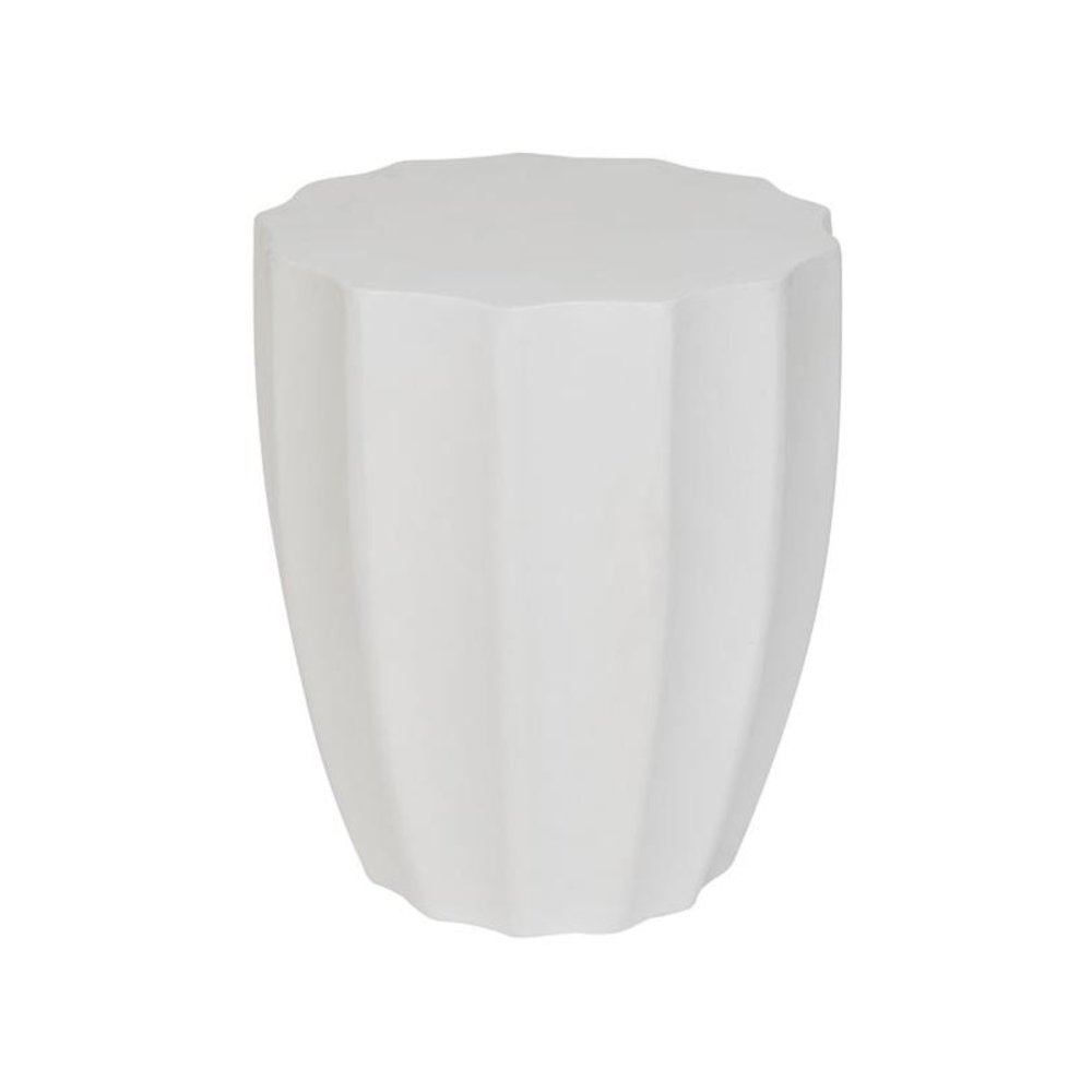 Jaslyn Indoor/Outdoor Modern Concrete Round 17.7-Inch H Accent Table