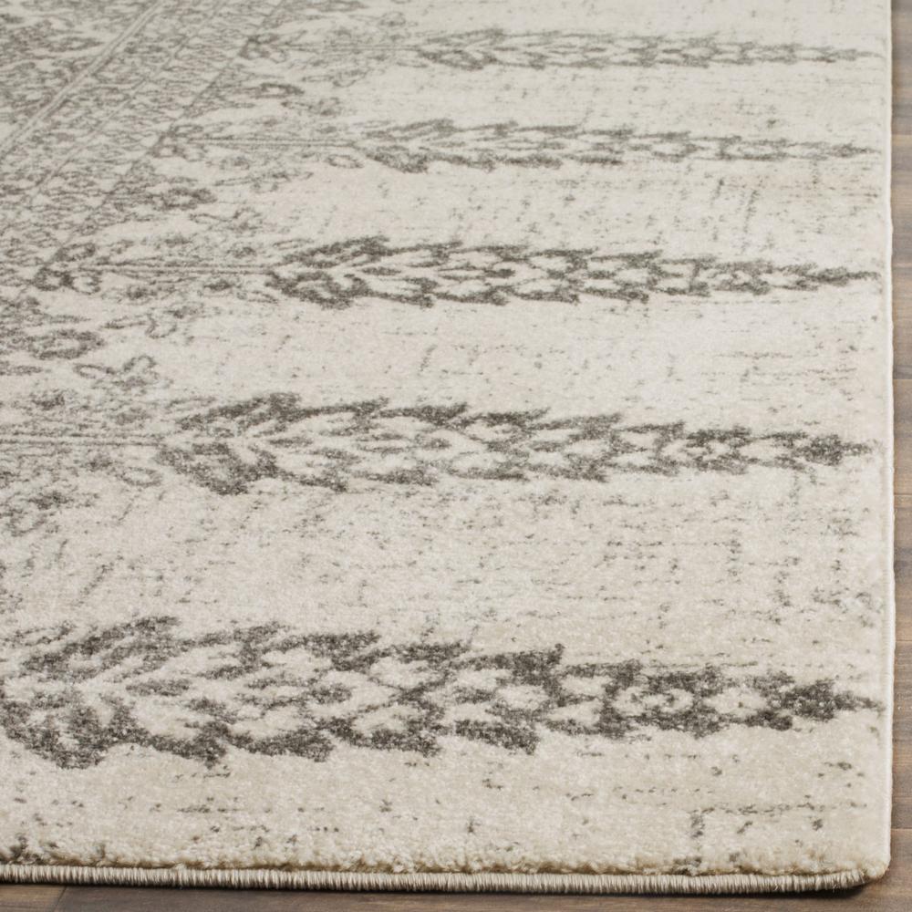 EVOKE, IVORY / SILVER, 6'-7" X 6'-7" Round, Area Rug, EVK521S-7R