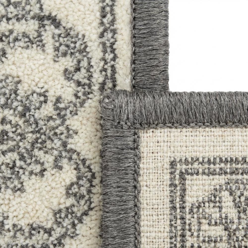 Ivory and Silver Area Rug with Power Loomed Polypropylene Pile for Accent Spaces