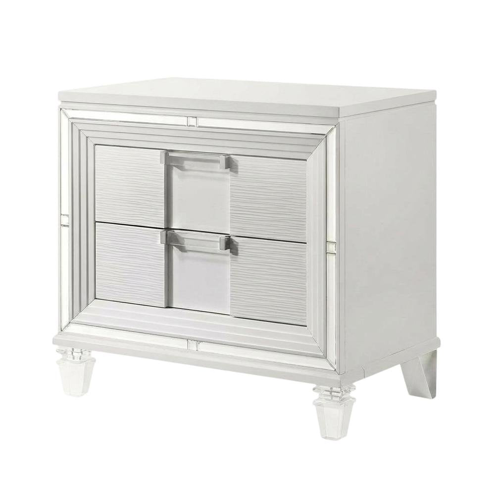 White Nightstand with Usb Port and Modern Design for Bedroom Storage