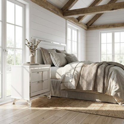White Nightstand with Usb Port and Modern Design for Bedroom Storage