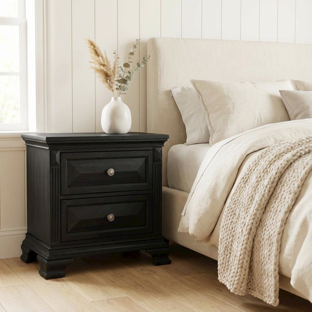 Black Nightstand with Usb Port, Traditional Style, Spacious Drawer Storage