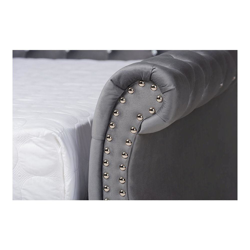 Crystal Tufted Queen Size Daybed