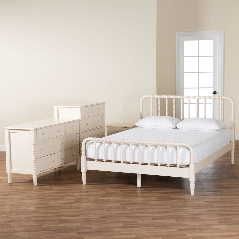 Braith Farmhouse Ivory Spindle Wood King Size 4-Piece Bedroom Set