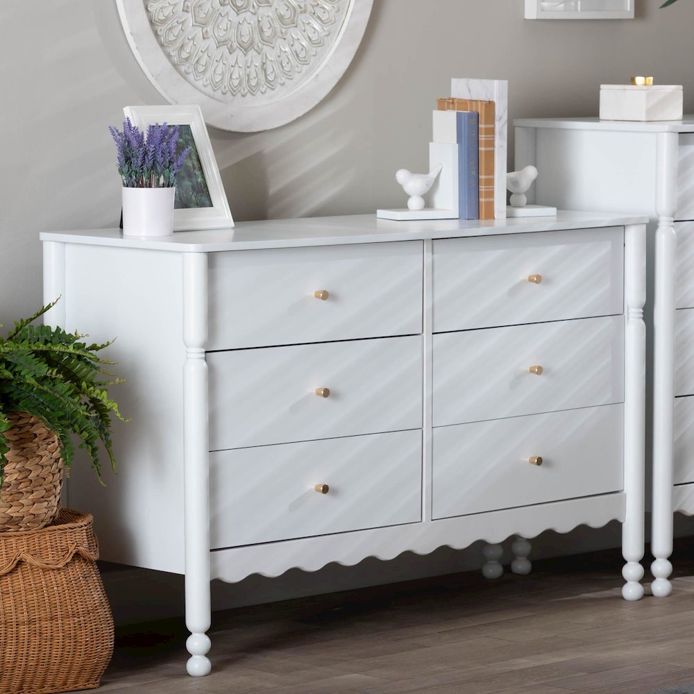 6-Drawer Storage Cabinet with Scalloped Apron and Turned Legs for Bedroom, White