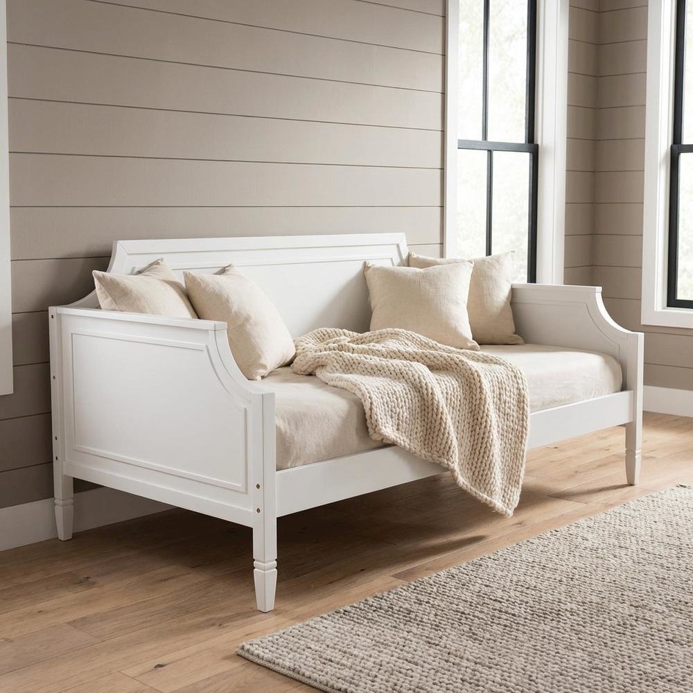 White Traditional Twin Daybed with Pinewood Frame and Classic Finish