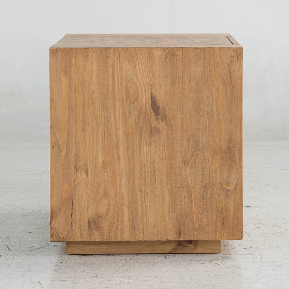 Harlan End Table Oak
