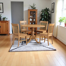 Elegant 5-Piece Kitchen Table Set – Round Dining Table & Chairs