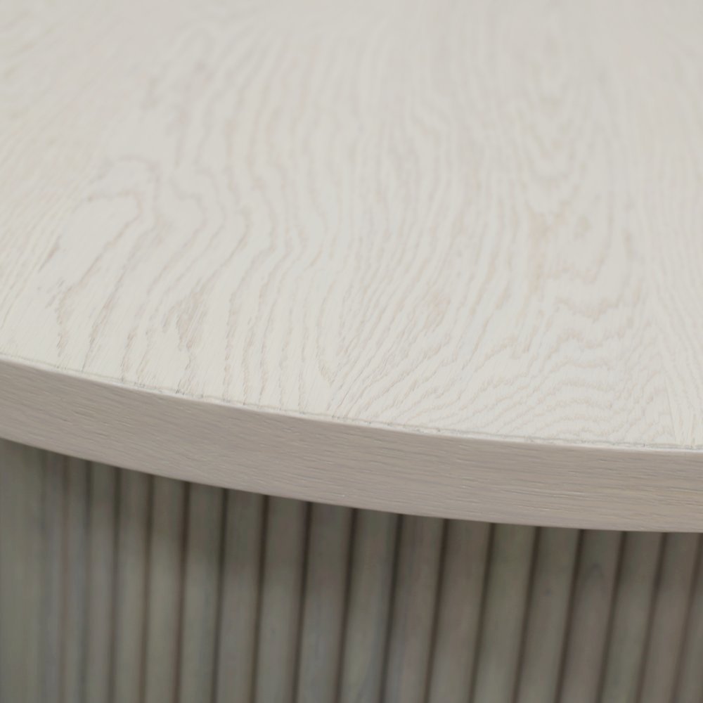 White Wash Round Cocktail Table with Modern Design and Sturdy Base