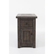 Madison County Rustic Reclaimed Pine Farmhouse Chairside Table