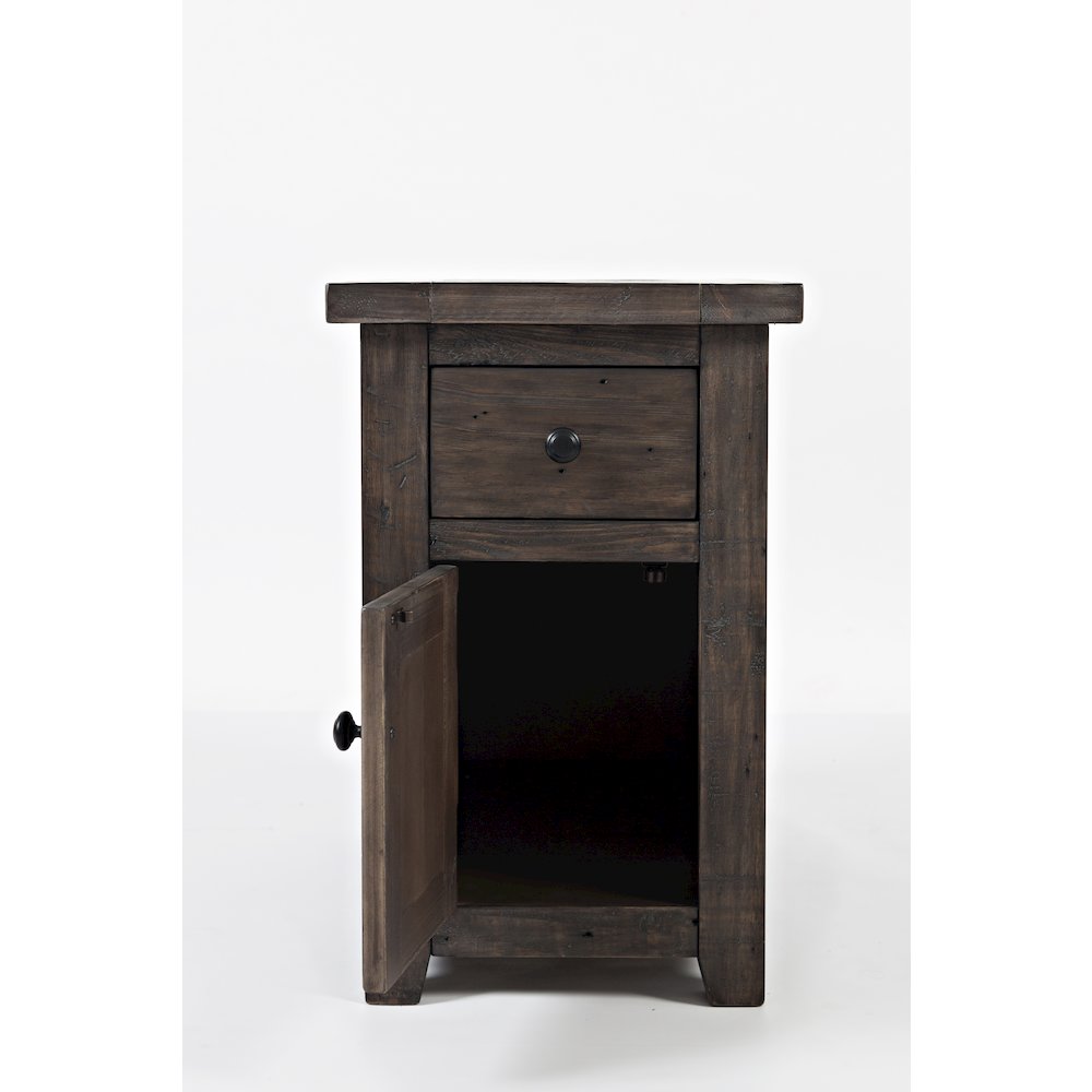 Madison County Rustic Reclaimed Pine Farmhouse Chairside Table