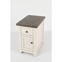 Madison County Rustic Reclaimed Pine Farmhouse Chairside Table