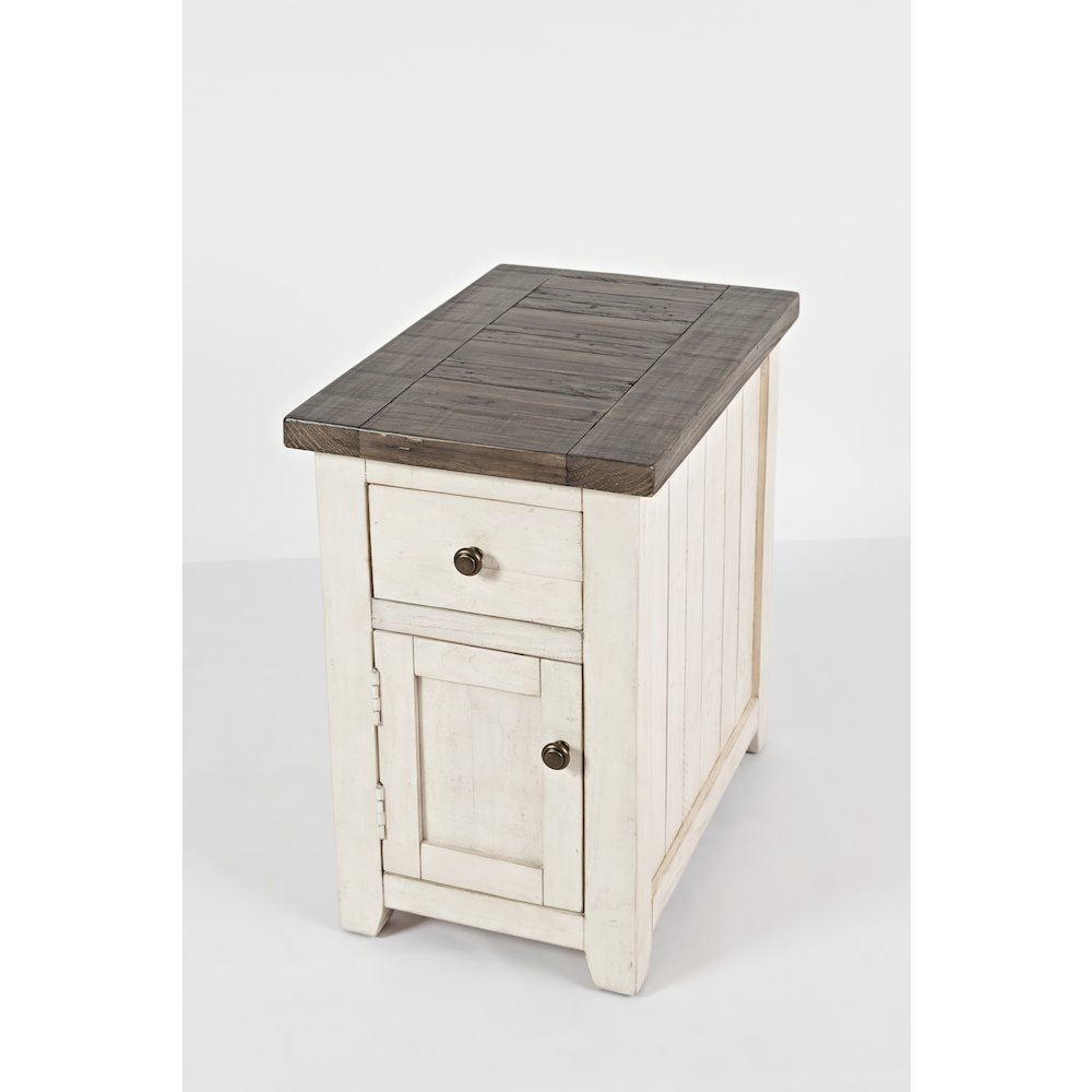 Madison County Rustic Reclaimed Pine Farmhouse Chairside Table