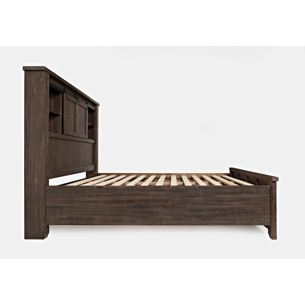 Madison County Rustic Reclaimed Pine Farmhouse Queen Barn Door Bed