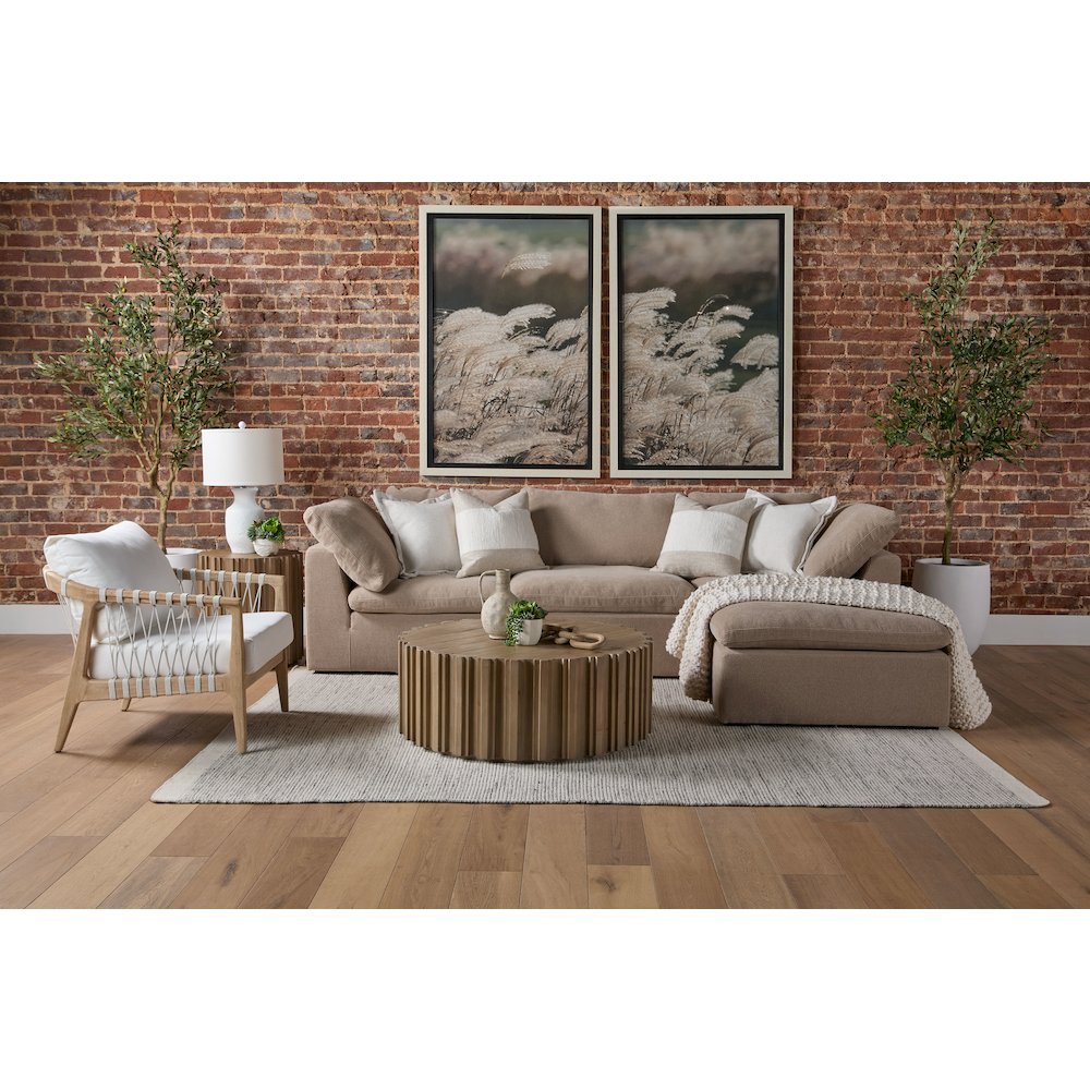 Bella Antique Transitional Roma End Table