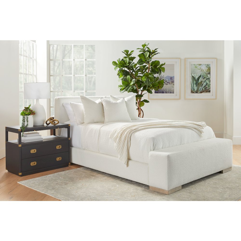 Stitch & Hand - Dining & Bedroom Transitional Warren Queen Bed