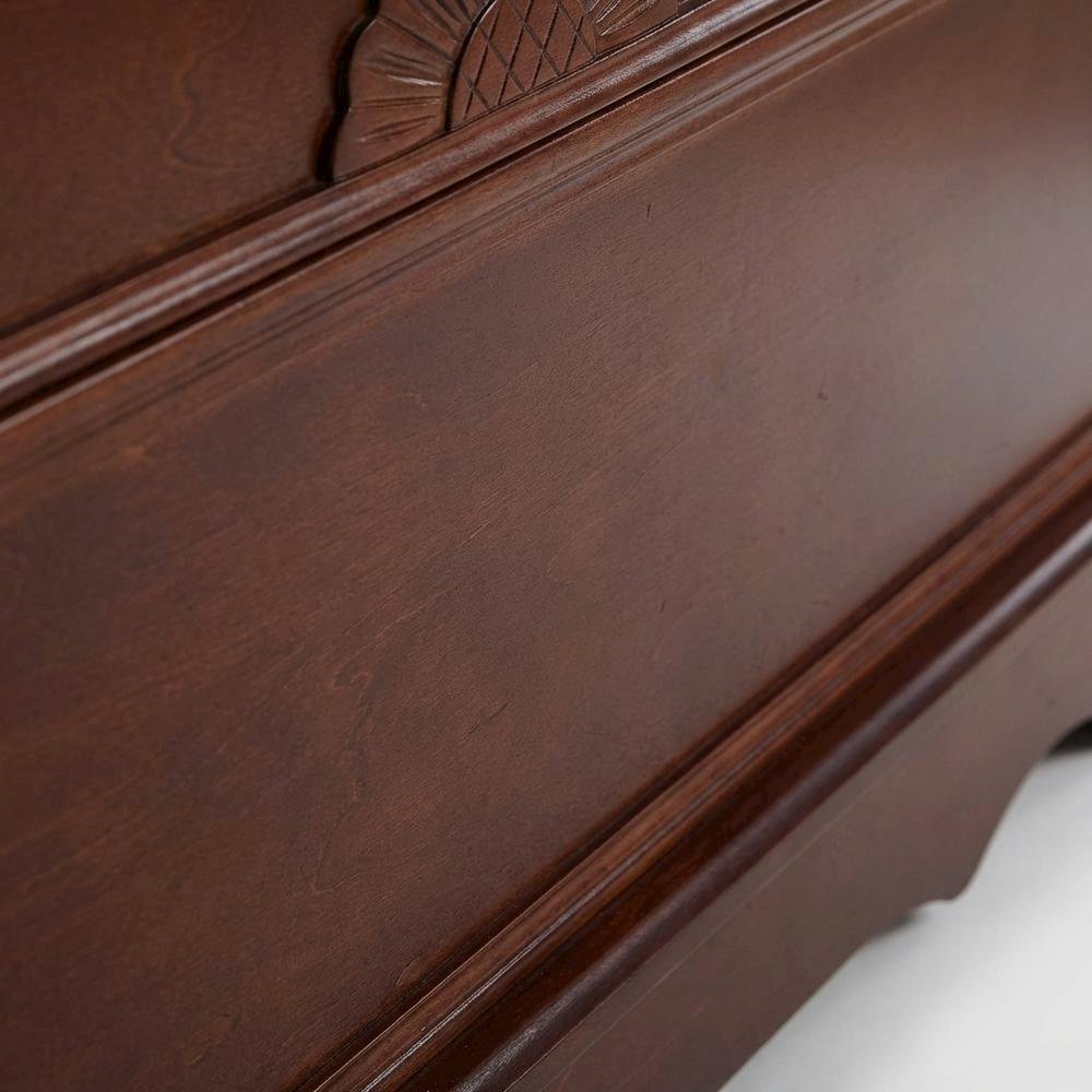 Warm Brown Cedar Chest Storage Bench, 40 Inch, Traditional Style