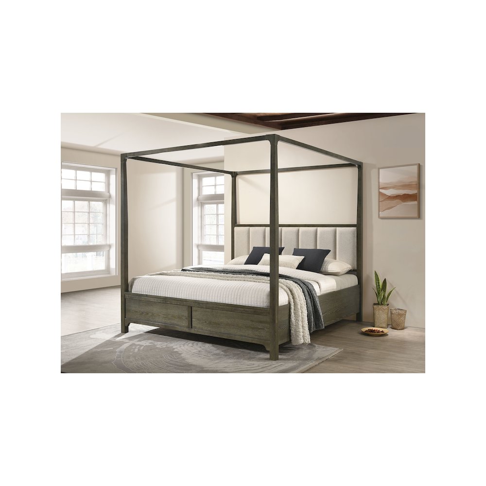 Gran Park Eastern King Canopy Bed Dark Cocoa