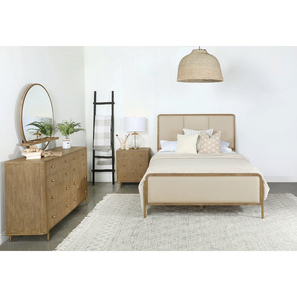 Arini 4-piece Eastern King Bedroom Set Cream and Sand Wash