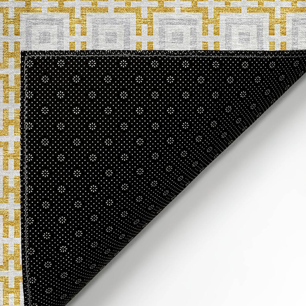 Indoor/Outdoor Marlo MO1 Gold Washable 8' x 10' Rug
