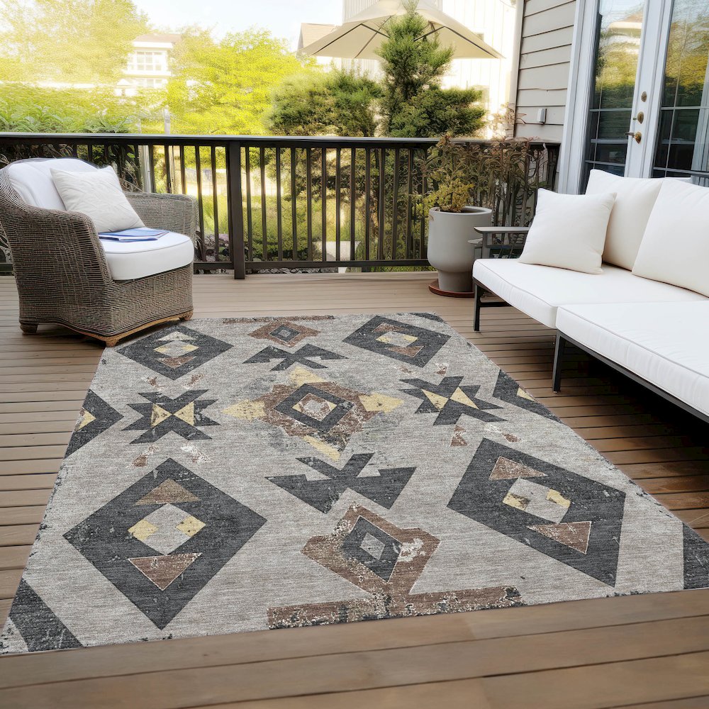 Machine Washable Indoor/Outdoor Chantille Taupe 3' x 5' Rug
