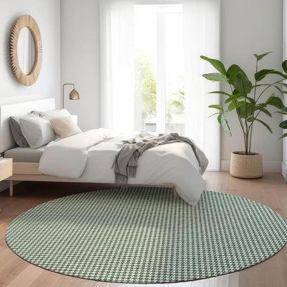 Indoor/Outdoor Hinton HN1 Green Washable 4' x 4' Rug