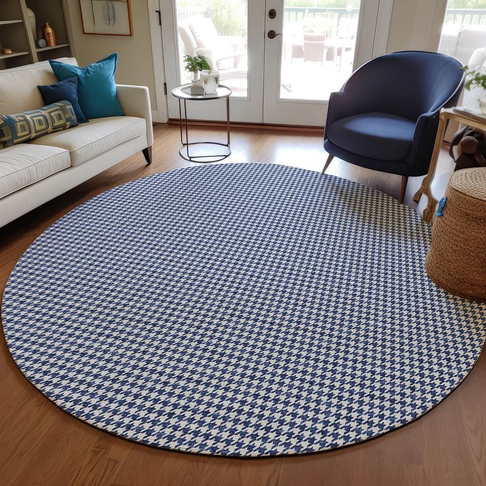 Indoor/Outdoor Hinton HN1 Navy Washable 4' x 4' Rug