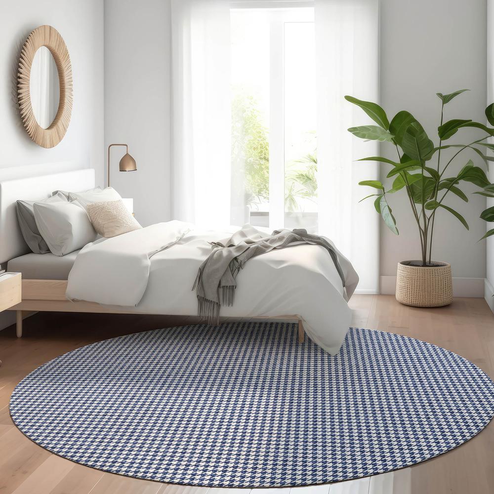 Indoor/Outdoor Hinton HN1 Navy Washable 4' x 4' Rug