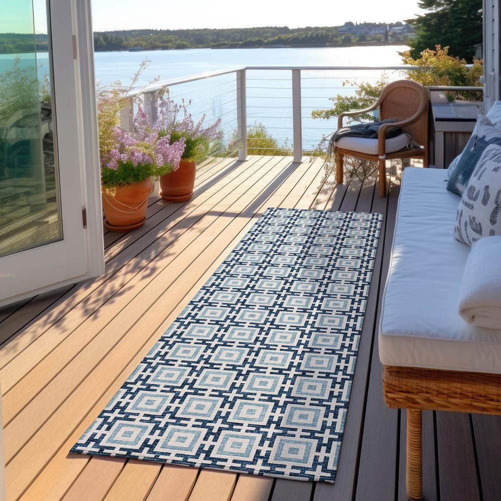 Indoor/Outdoor Marlo MO1 Navy Washable 2'3" x 7'6" Rug