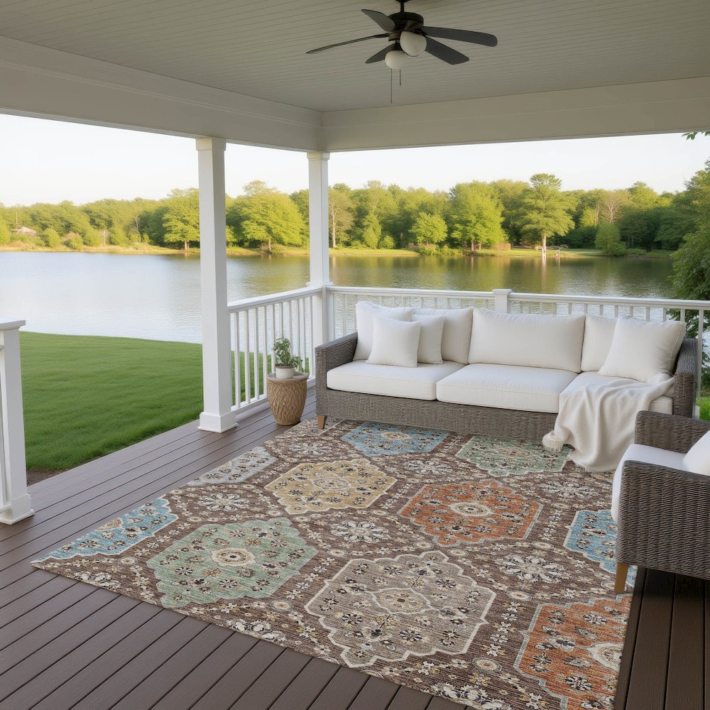 Indoor/Outdoor Silk Road Chocolate 5' x 7'6" Rug