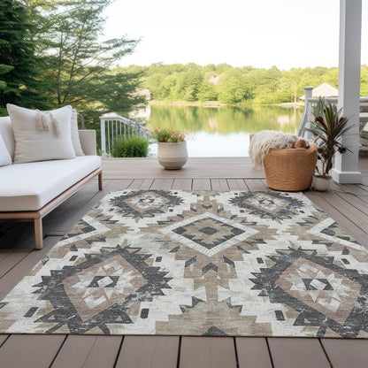 Machine Washable Indoor/Outdoor Chantille Taupe 8' x 10' Rug