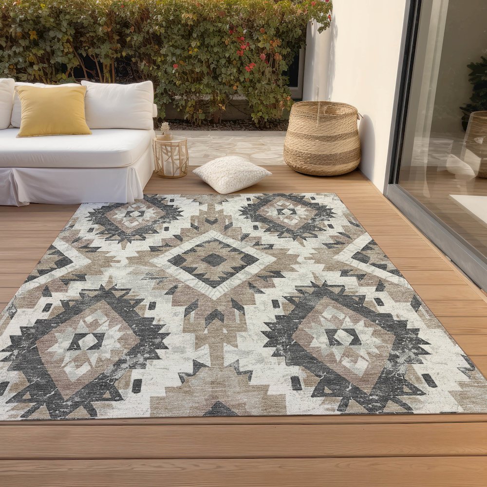 Machine Washable Indoor/Outdoor Chantille Taupe 8' x 10' Rug
