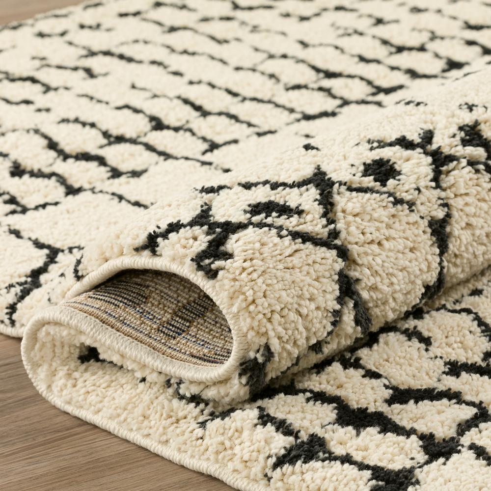 Marquee MQ2 Ivory/Midnight 5'1" x 7'5" Rug