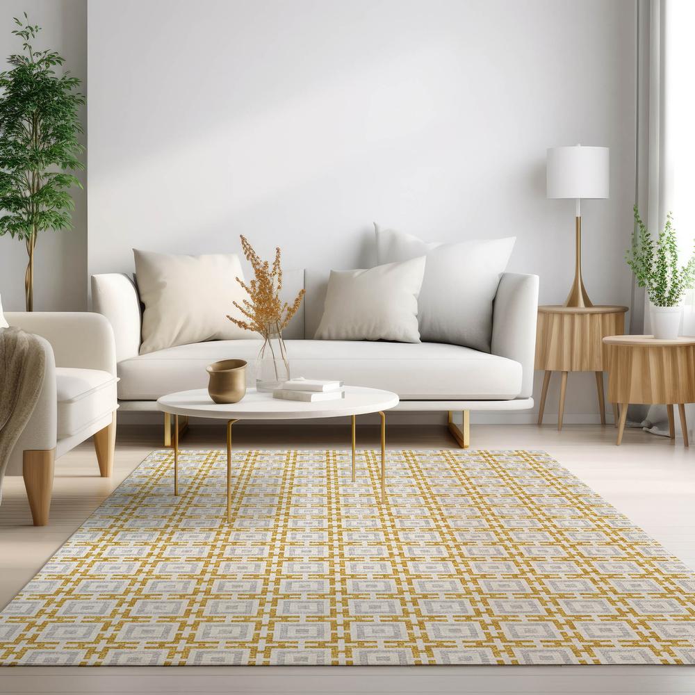 Indoor/Outdoor Marlo MO1 Gold Washable 8' x 10' Rug