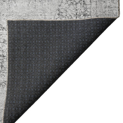 Indoor/Outdoor Karaj Gray 8' x 8' Round Rug