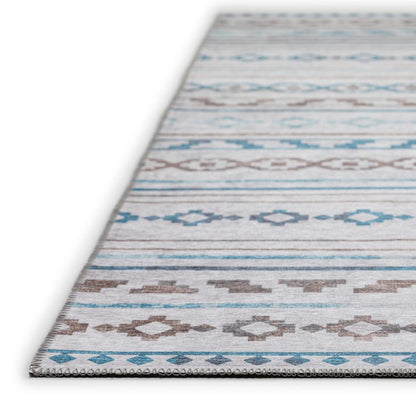 Yuma Gray Bohemian Southwest 8' x 8' Area Rug Gray AYU40