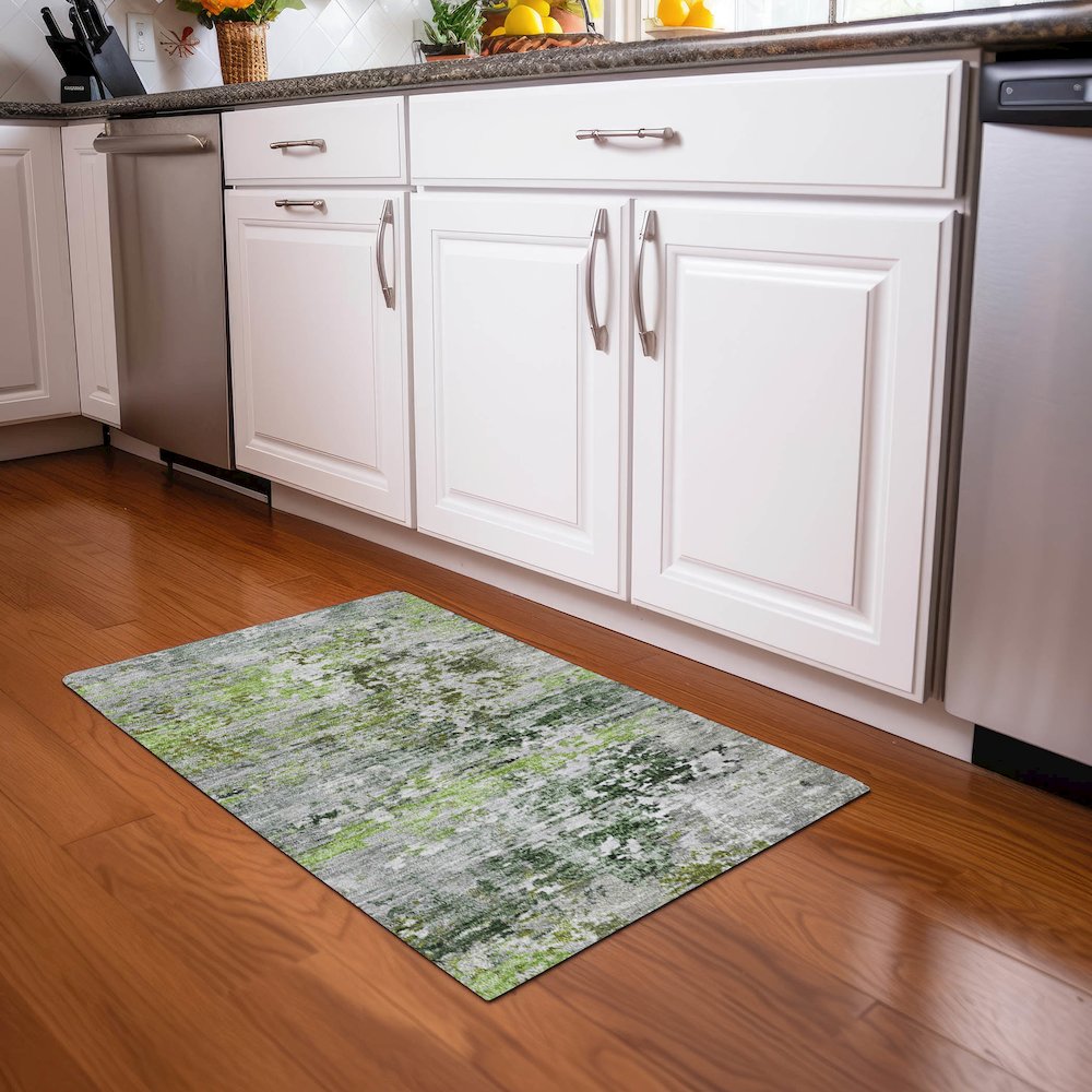 Machine Washable Indoor/Outdoor Chantille Aloe 1'8" x 2'6" Rug