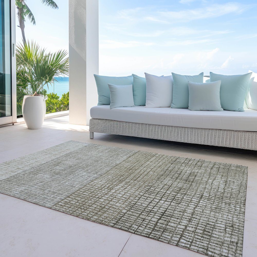 Machine Washable Indoor/Outdoor Chantille Taupe 2'6" x 3'10" Rug