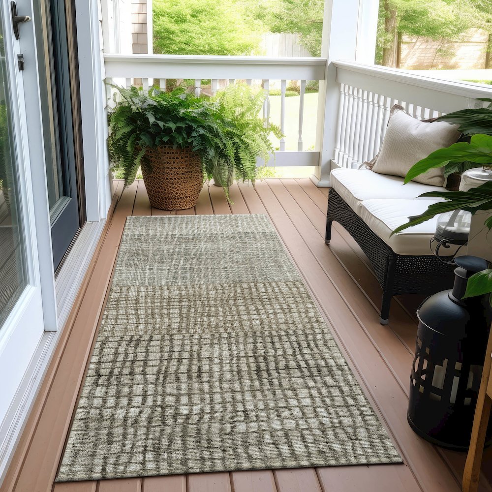 Machine Washable Indoor/Outdoor Chantille Taupe 2'3" x 7'6" Runner Rug