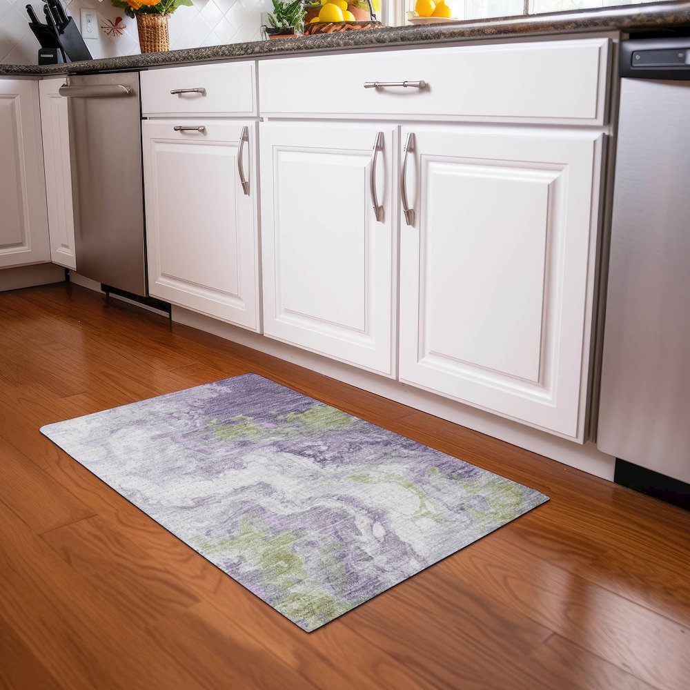 Machine Washable Indoor/Outdoor Chantille Lavender 1'8" x 2'6" Rug