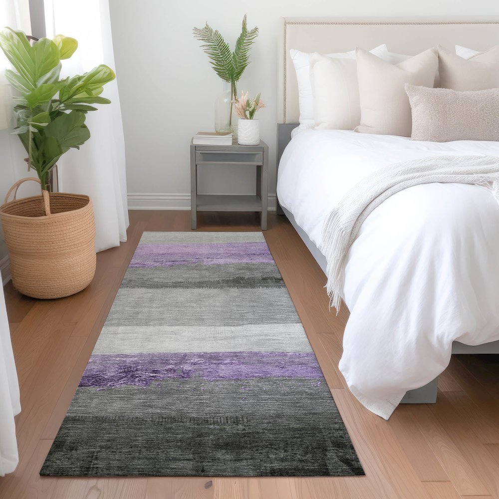 Machine Washable Indoor/Outdoor Chantille Lavender 2'3" x 7'6" Runner Rug