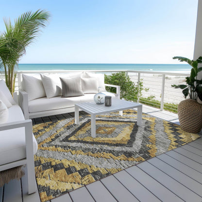 Machine Washable Indoor/Outdoor Chantille Gold 2'6" x 3'10" Rug