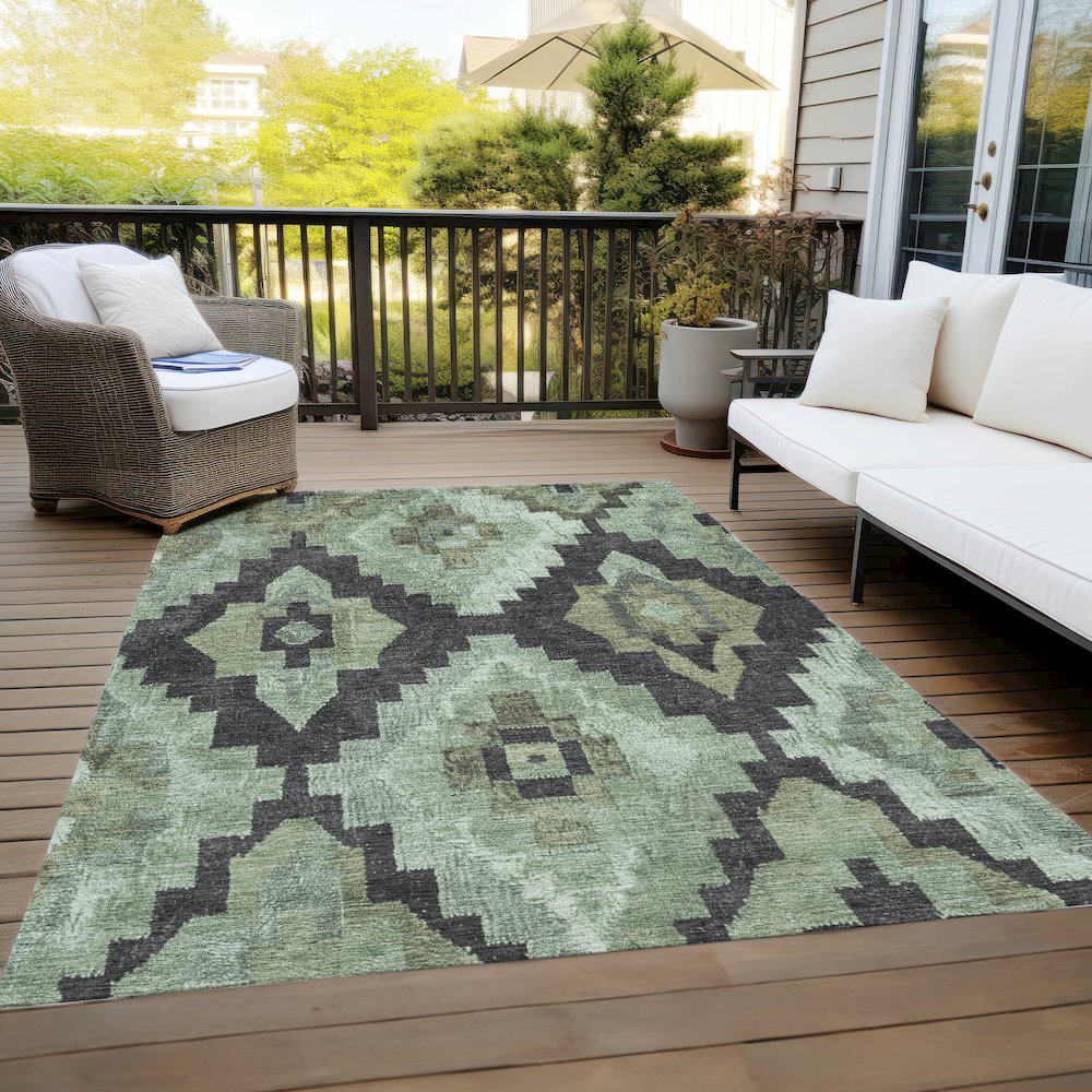 Machine Washable Indoor/Outdoor Chantille Aloe 2'6" x 3'10" Rug