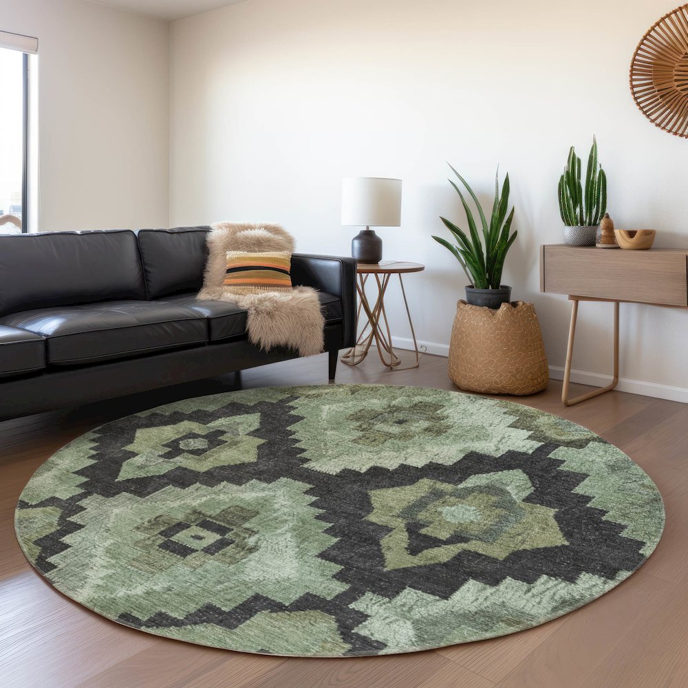 Machine Washable Indoor/Outdoor Chantille Aloe 8' x 8' Round Rug
