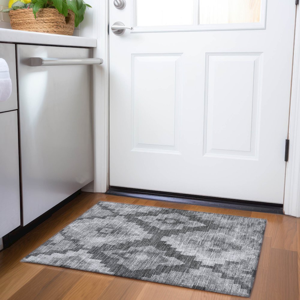 Machine Washable Indoor/Outdoor Chantille Gray 1'8" x 2'6" Rug