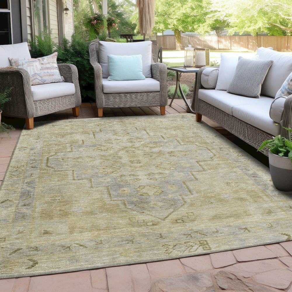 Machine Washable Indoor/Outdoor Chantille Gold 2'6" x 3'10" Rug