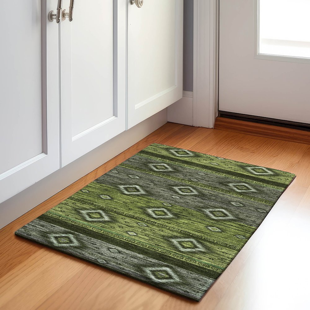 Machine Washable Indoor/Outdoor Chantille Aloe 1'8" x 2'6" Rug